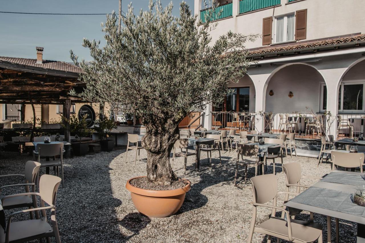 Albergo Ristorante Al Portico Gerra  Zewnętrze zdjęcie